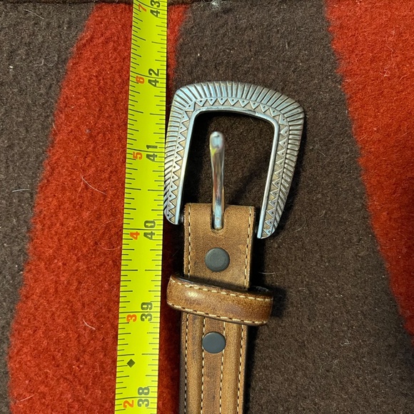 Western leather belt with bone beads. - Picture 6 of 8